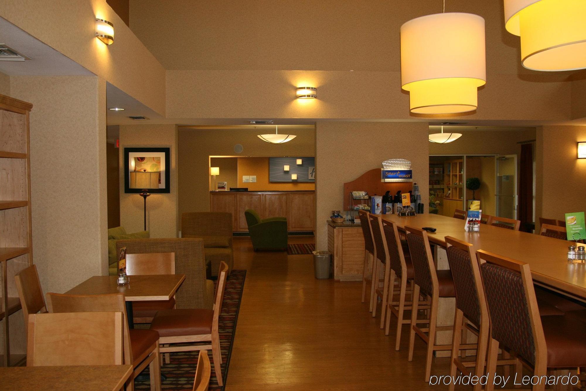 Hotel Express Southeast By Ihg