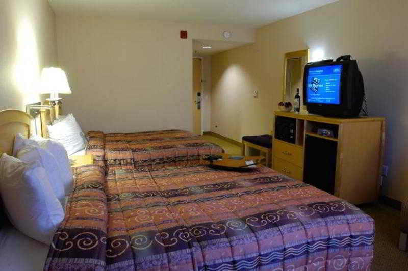Express Southeast By Ihg Hotel Stockton